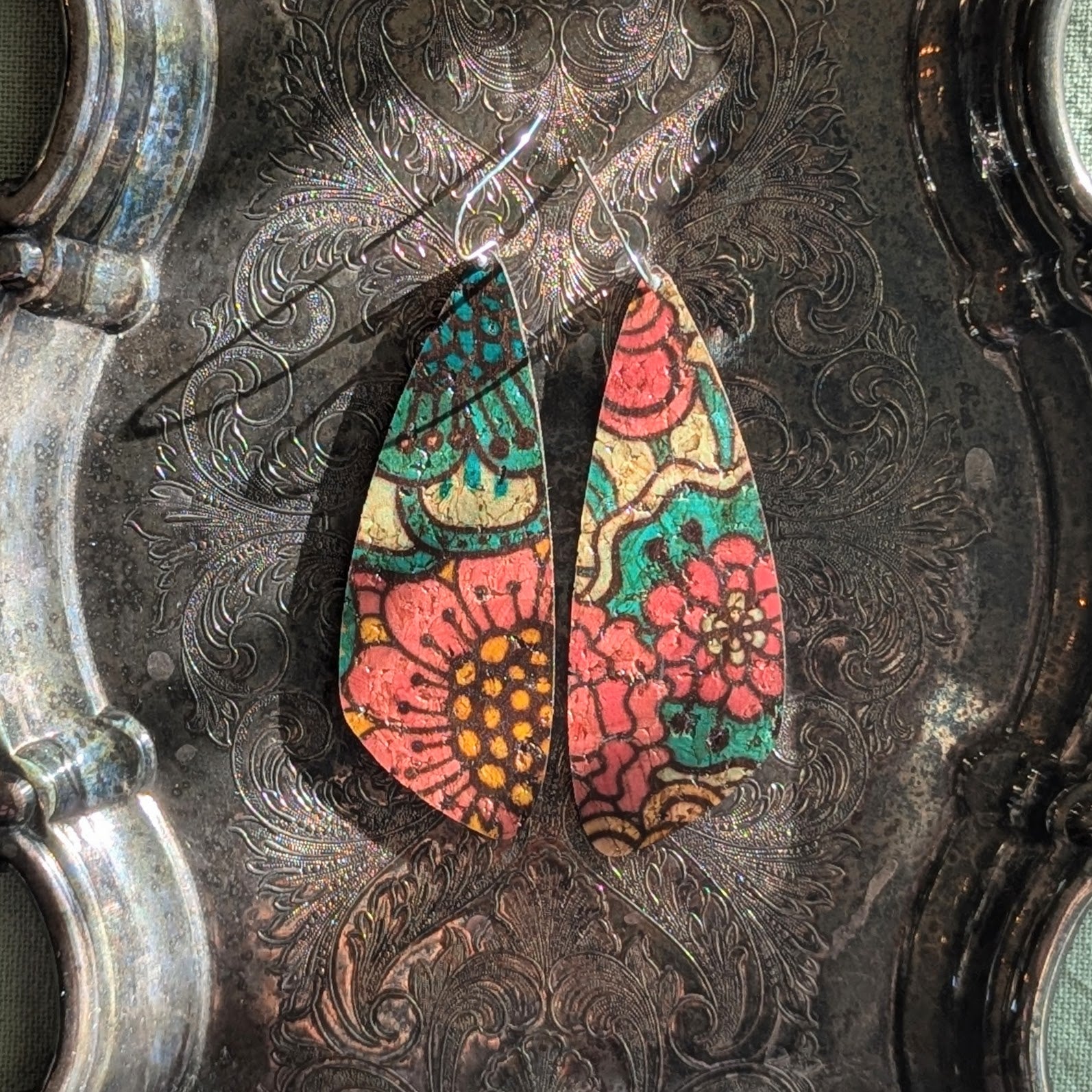 Red Yellow Blue Dahlia Cork Earrings - Large Wing